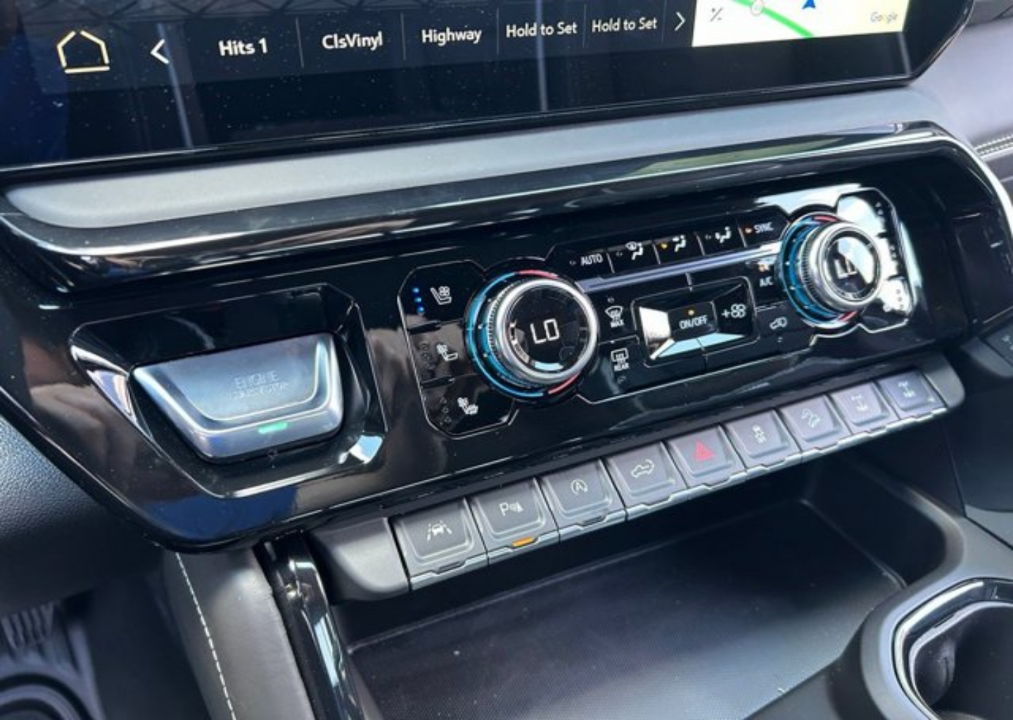 2026 GMC Sierra 1500 AT4X - Photo 41