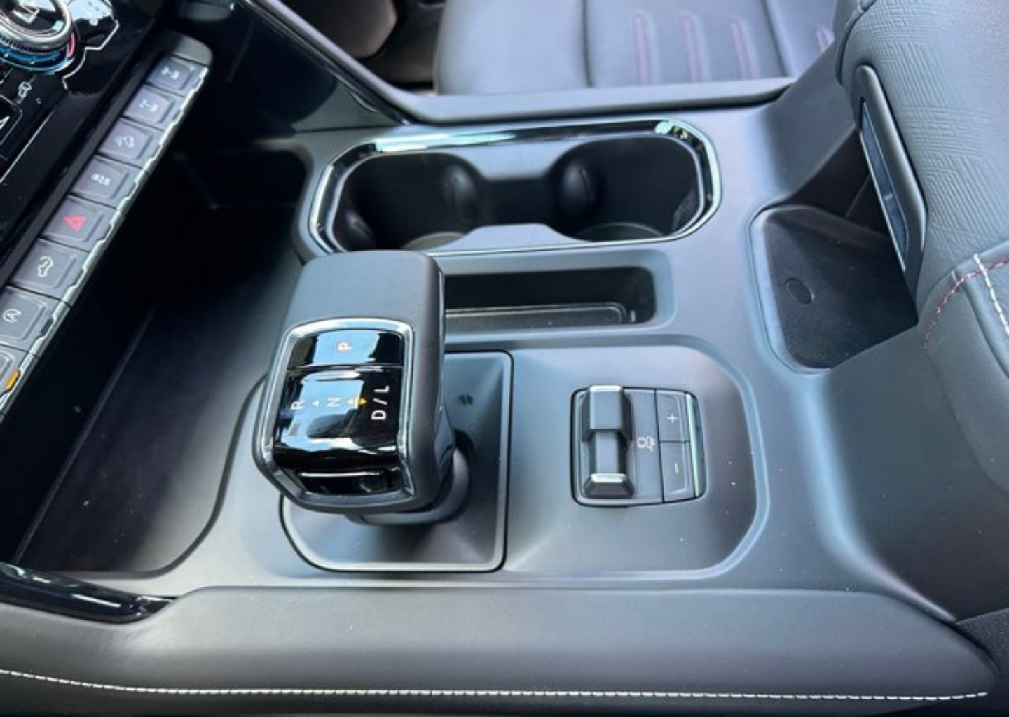 2026 GMC Sierra 1500 AT4X - Photo 43
