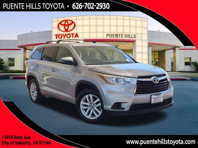 2016 Toyota Highlander LE