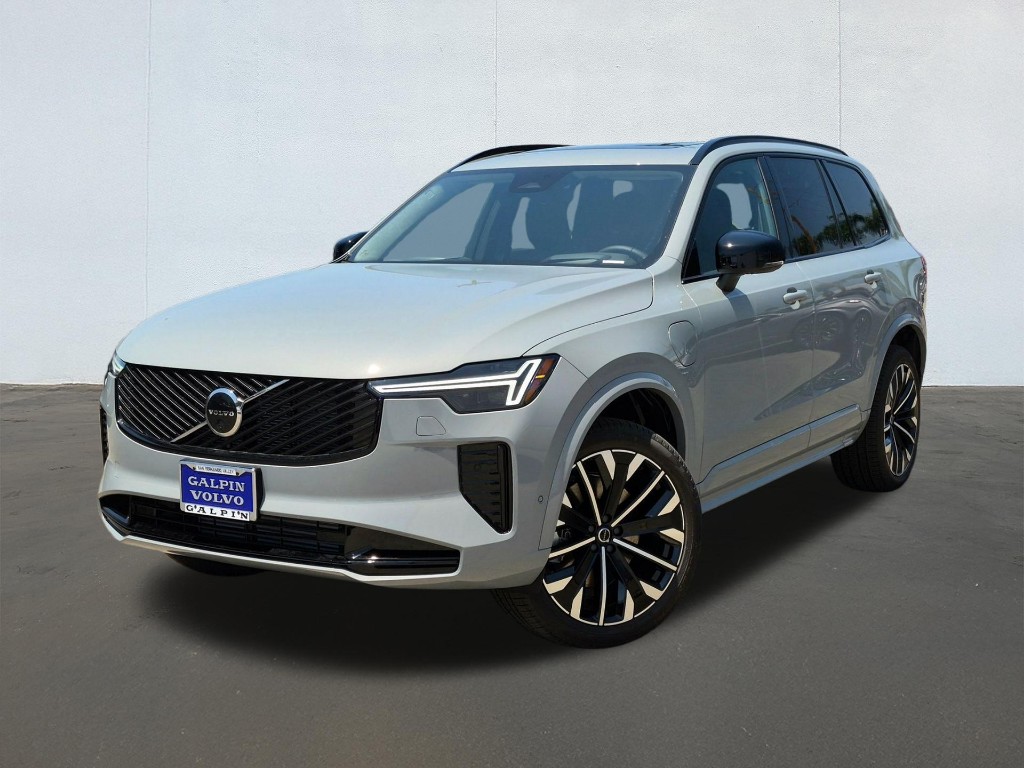 2026 Volvo XC90 Recharge Plug-In Hybrid Ultra Dark Theme, T8 AWD, Electric/Gasoline, 7 Seats