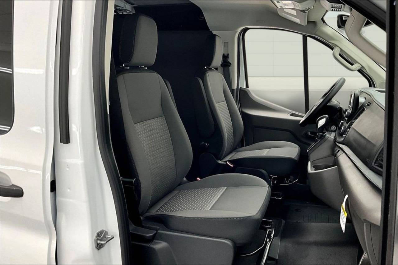2025 Ford Transit Van Base - Photo 11