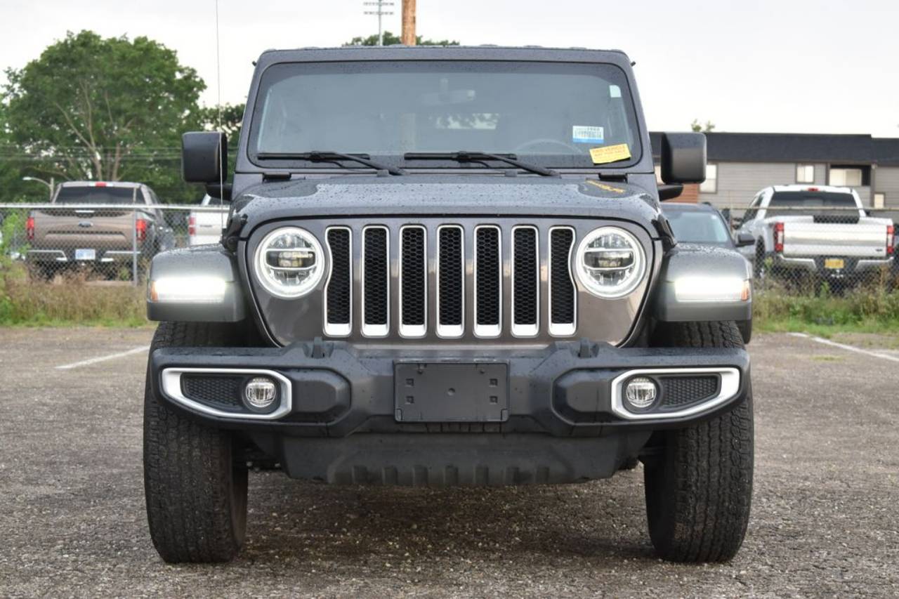 Certified 2022 Jeep Wrangler Unlimited Sahara with VIN 1C4HJXEG2NW234305 for sale in Kansas City