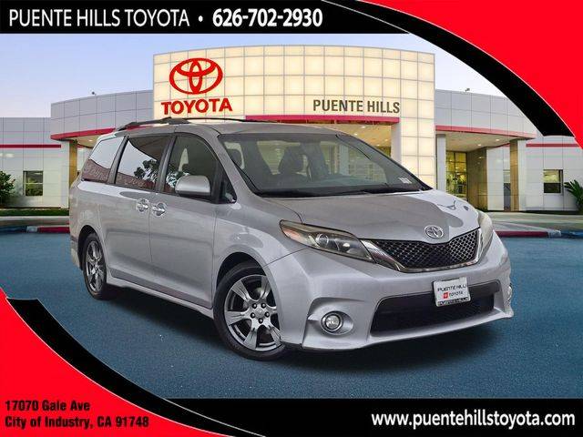2017 Toyota Sienna SE