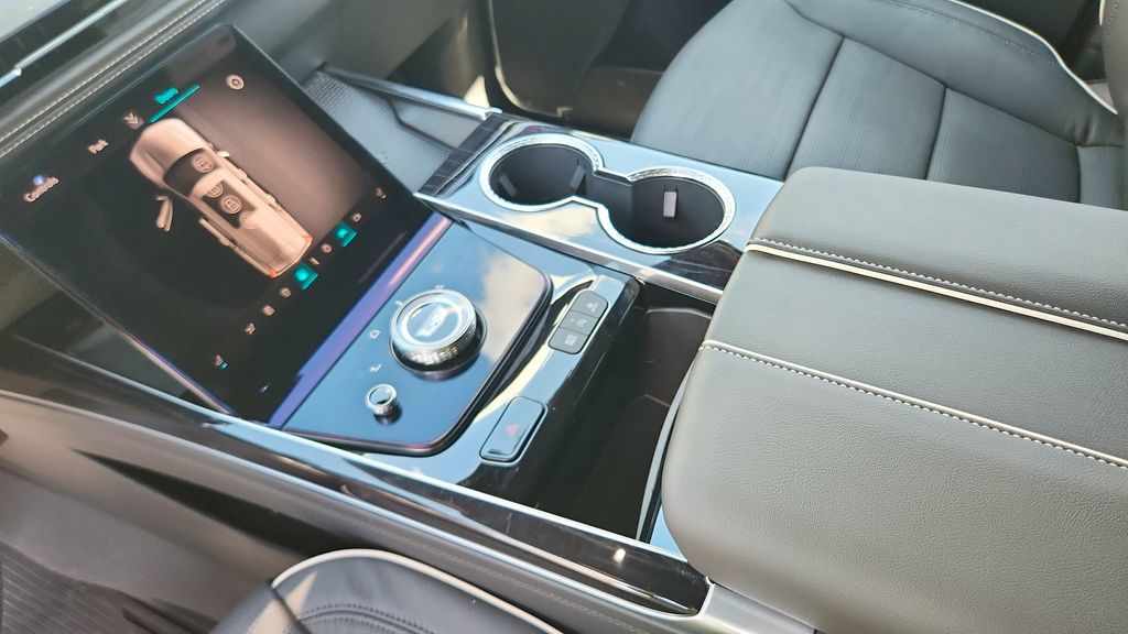 2026 Cadillac Escalade Sport - Photo 12