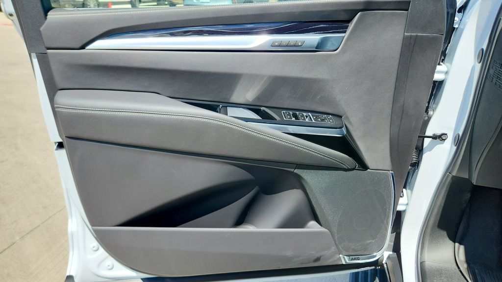 2026 Cadillac Escalade Sport - Photo 23