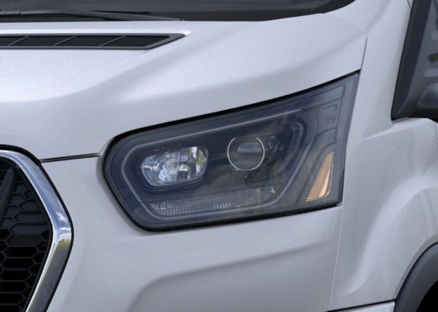 2026 Ford Transit Passenger Van XLT - Photo 18
