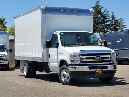 2027 Ford E-450SD Base