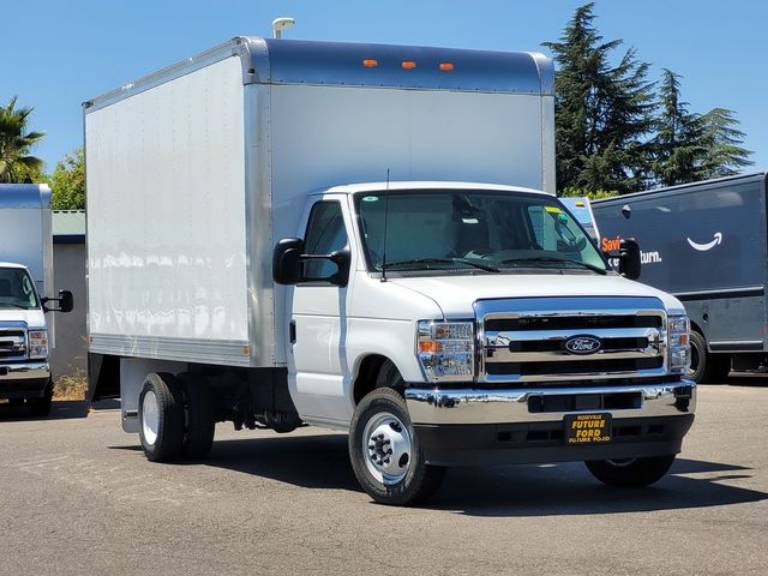 2027 Ford E-450SD Base