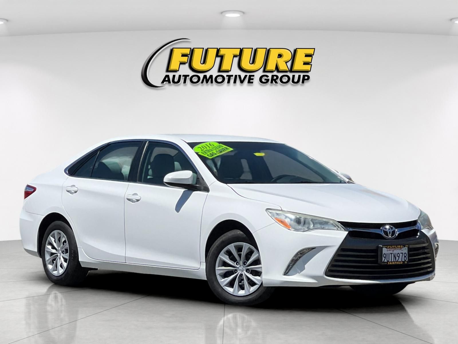 Used 2016 Toyota Camry LE