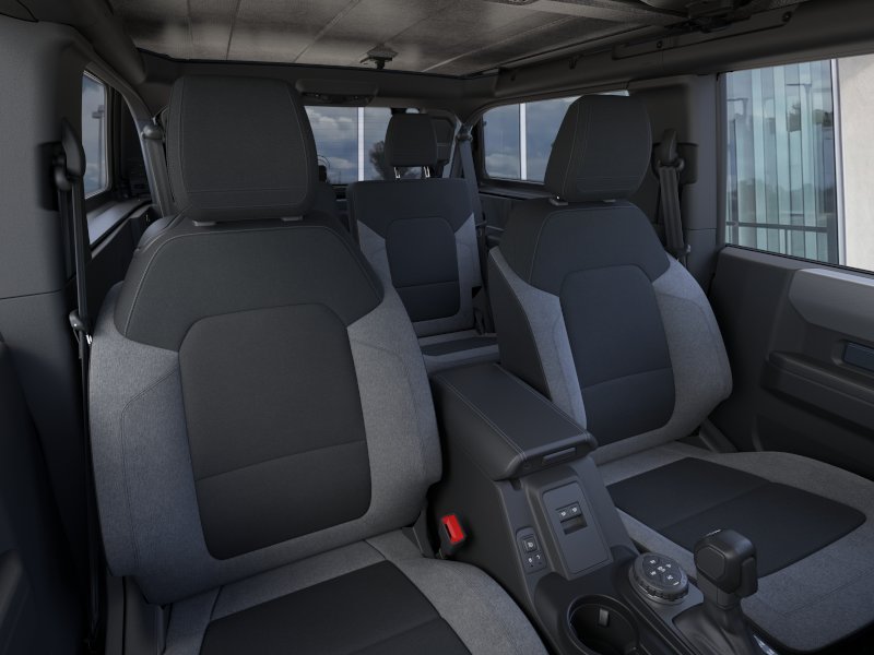 2025 Ford Bronco 2-Door Base - Photo 10