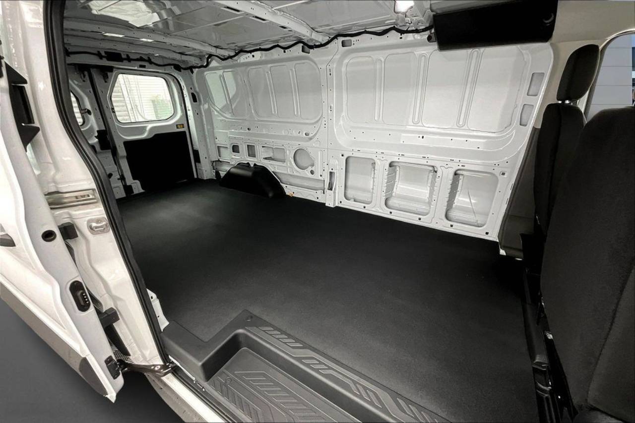 2025 Ford Transit Van Base - Photo 9