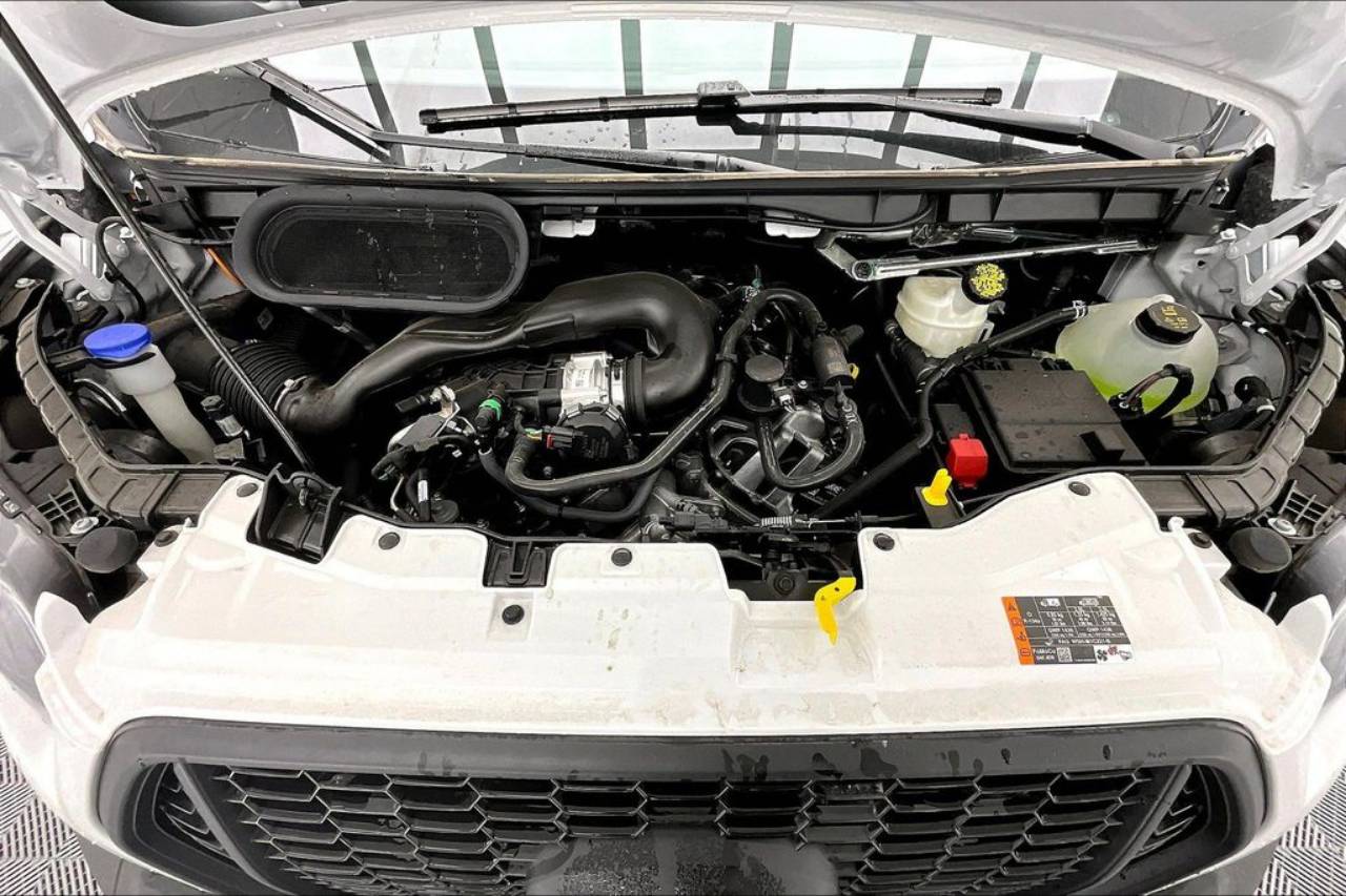 2025 Ford Transit Van Base - Photo 11