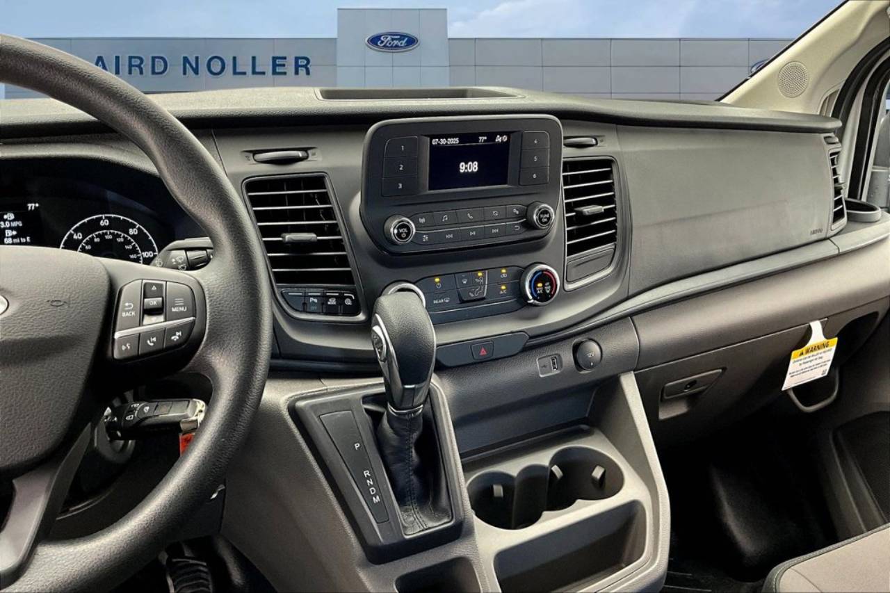 2025 Ford Transit Van Base - Photo 6