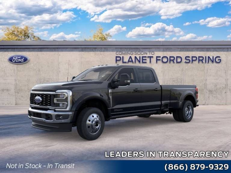2026 Ford Super Duty F-450 DRW LARIAT 4WD Crew Cab 8' Box