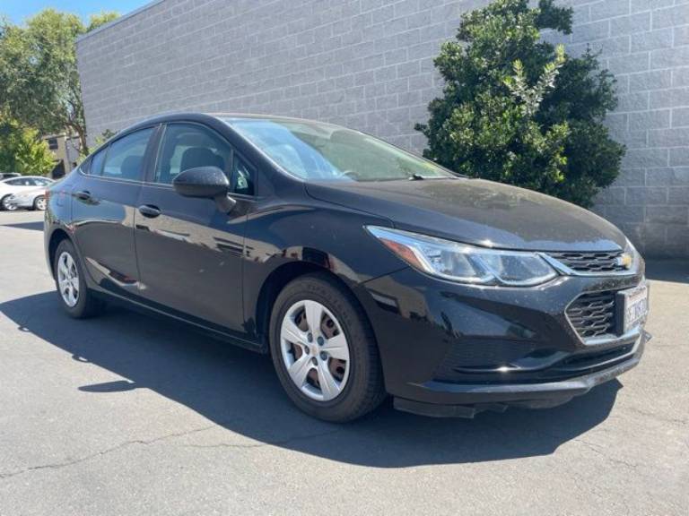 2018 Chevrolet Cruze LS