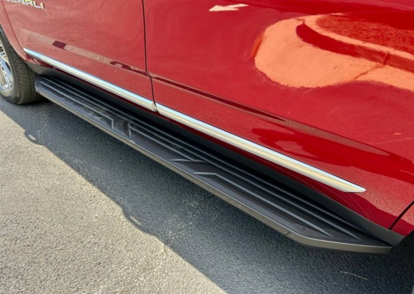 2026 GMC Yukon Denali - Photo 23