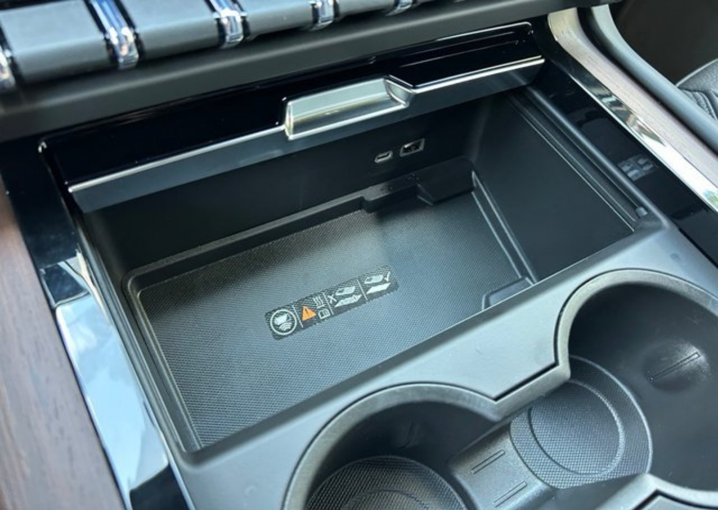 2026 GMC Yukon Denali - Photo 33
