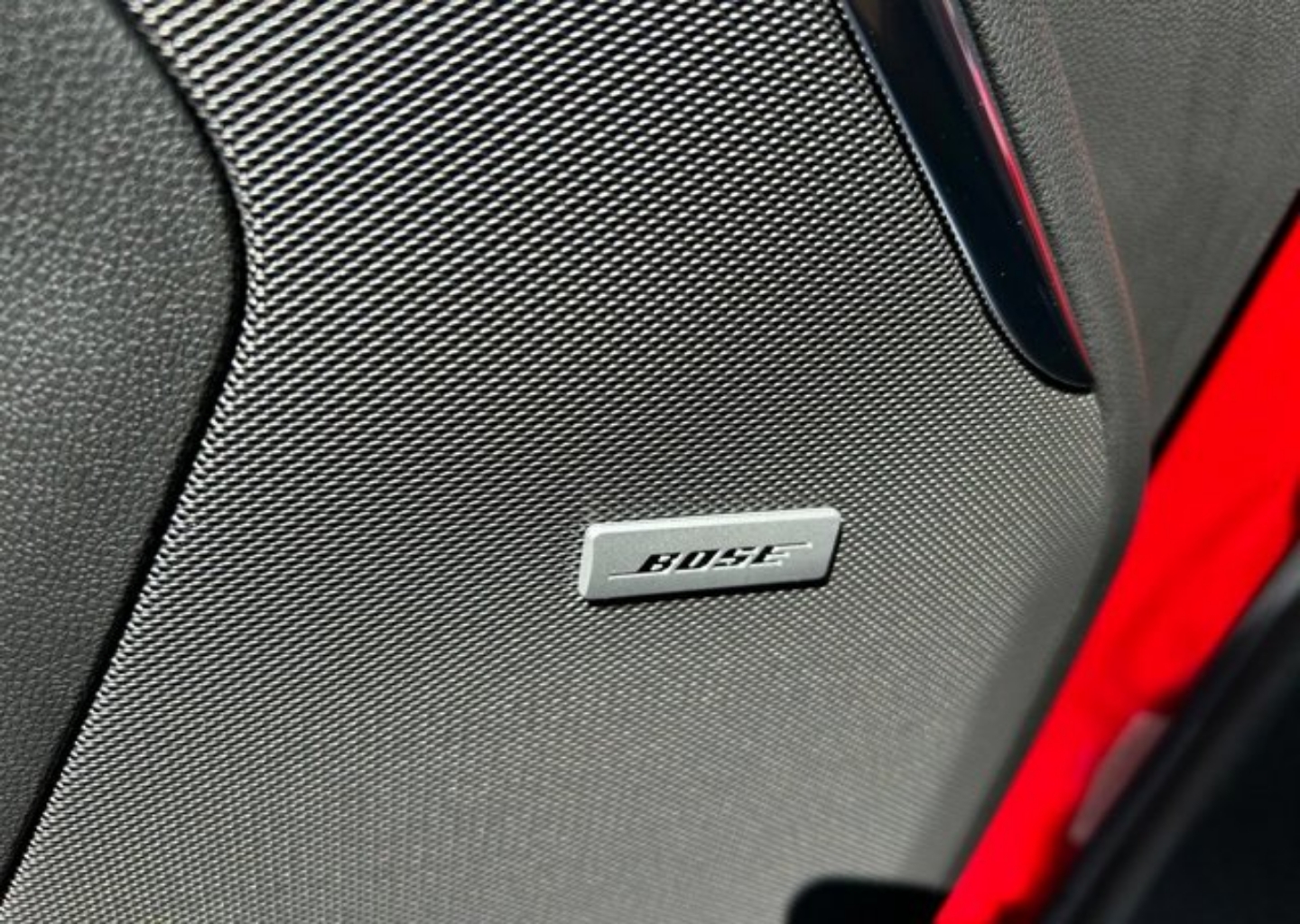 2026 GMC Yukon Denali - Photo 36