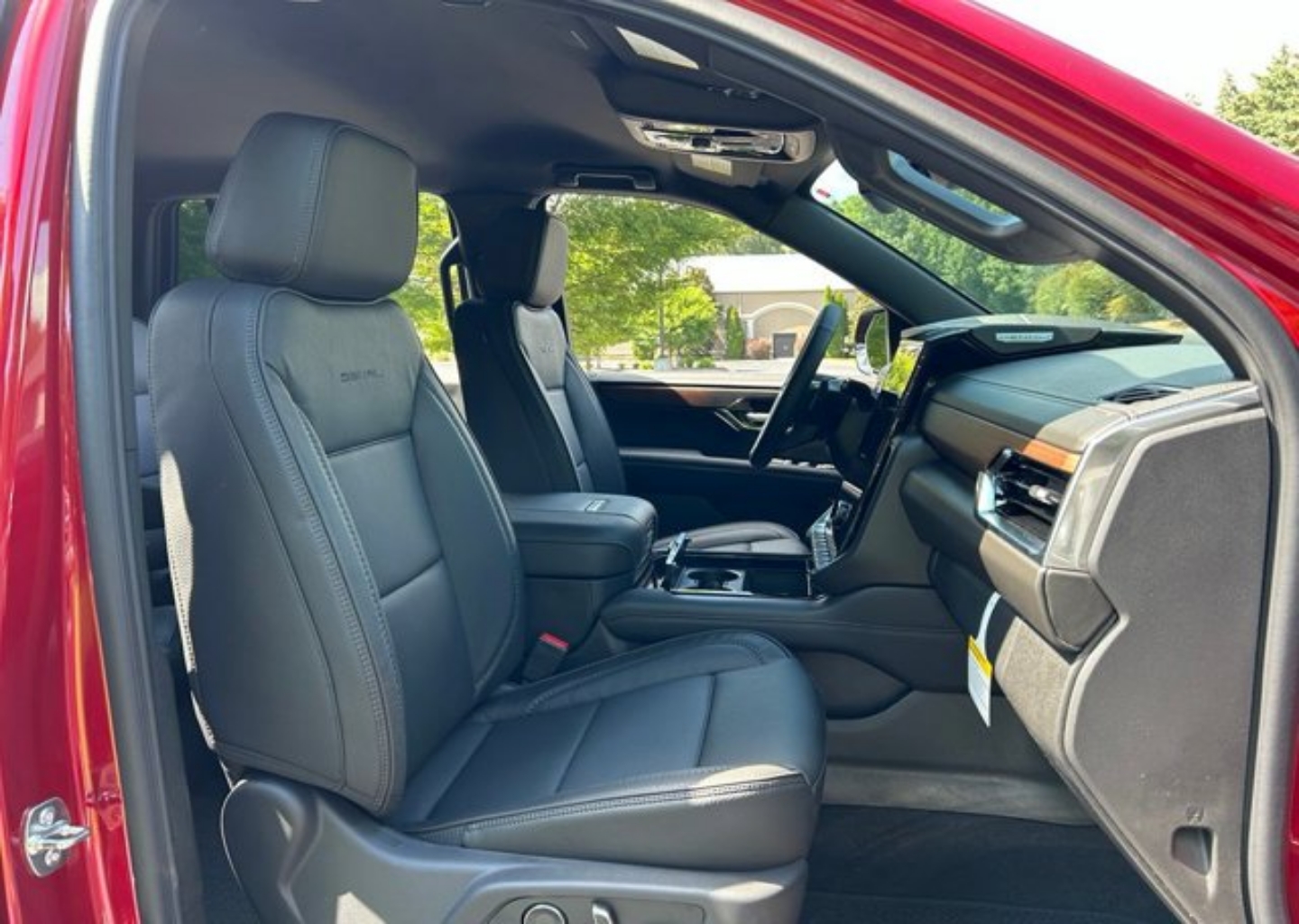 2026 GMC Yukon Denali - Photo 50