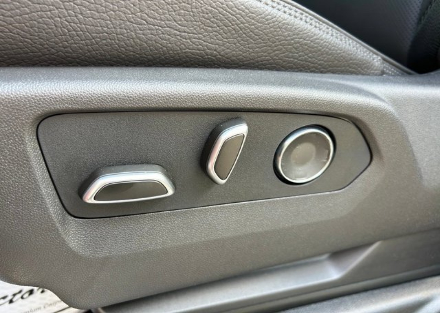 2026 GMC Yukon Denali - Photo 52