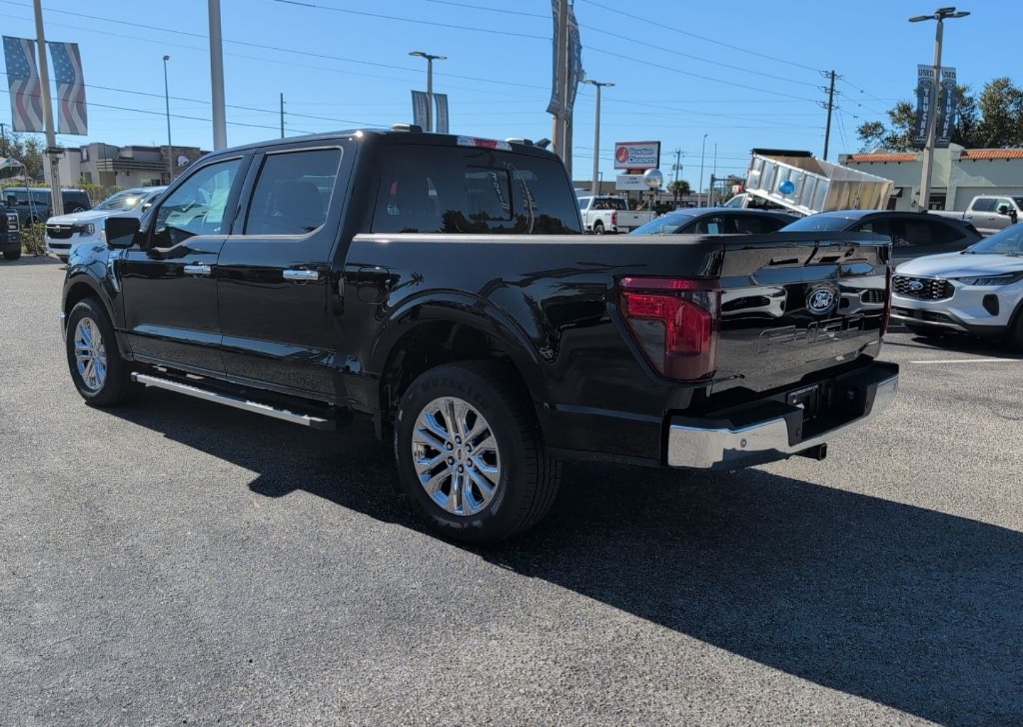 2026 Ford F-150 XLT - Photo 6