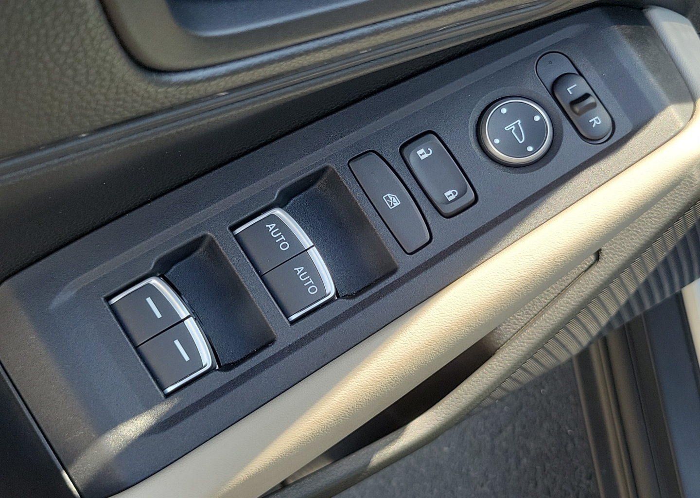 2025 Honda Accord LX - Photo 20