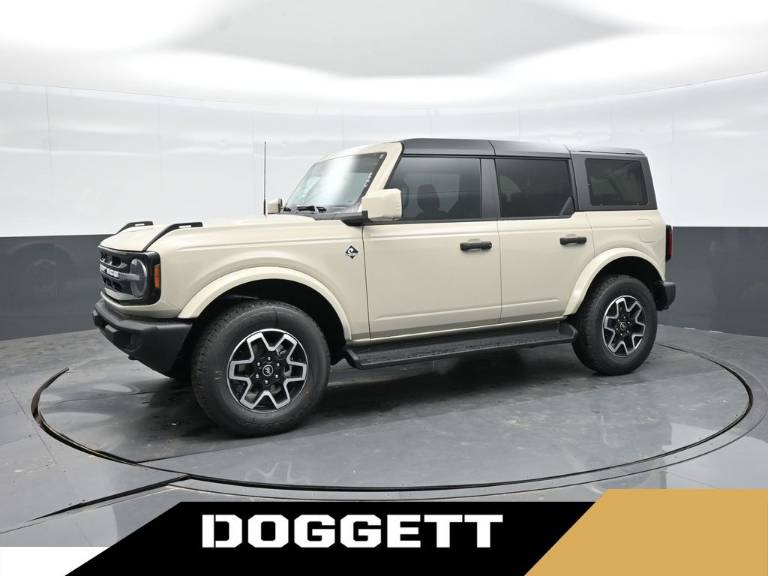 2026 Ford Bronco Outer Banks