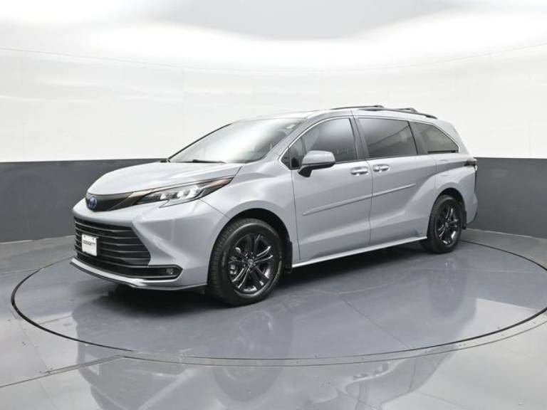 2024 Toyota Sienna Woodland Edition