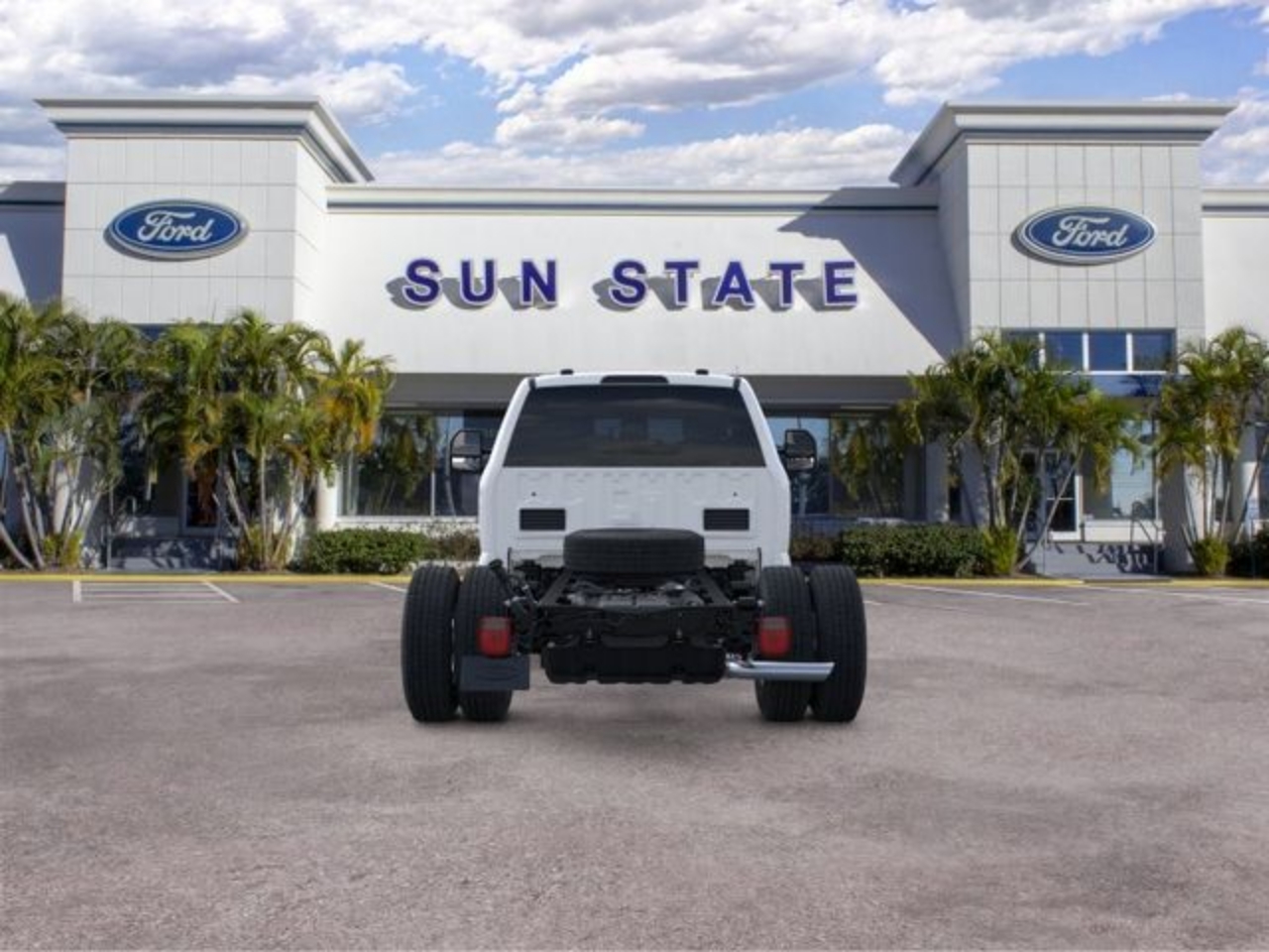 2025 Ford F-350 Super Duty Chassis Cab XL - Photo 7