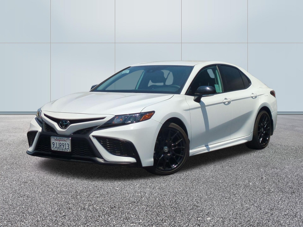2024 Toyota Camry SE Nightshade