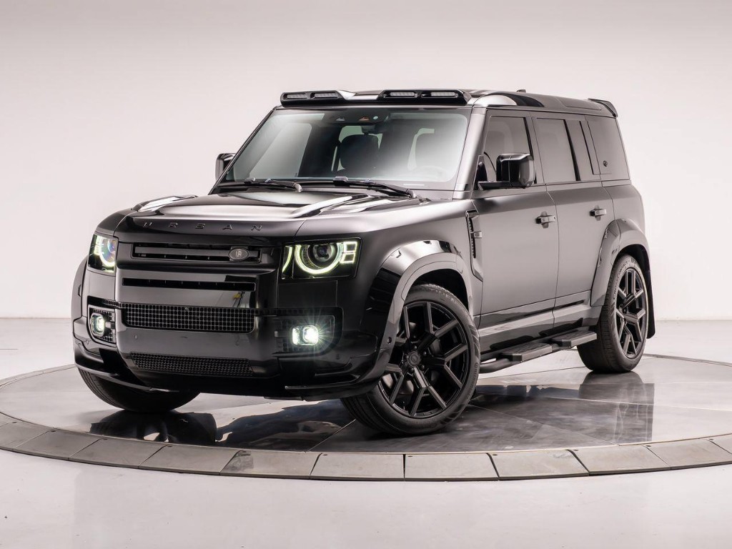2024 Land Rover Defender 110 P500 SE