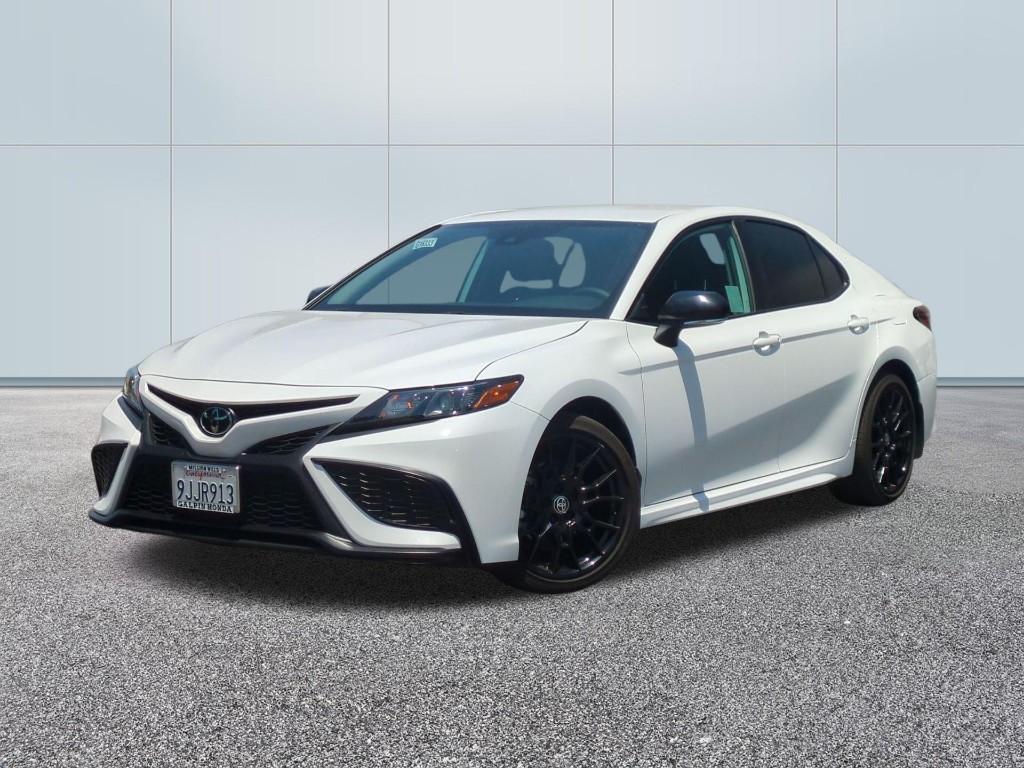 2024 Toyota Camry SE Nightshade