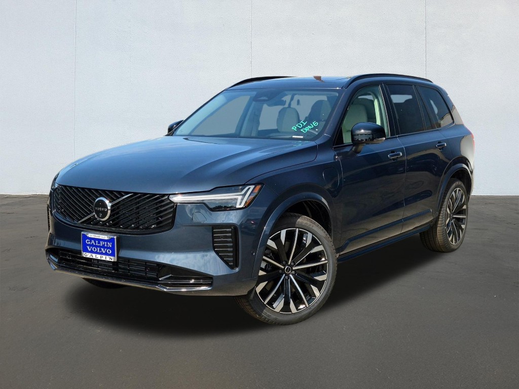 2026 Volvo XC90 Recharge Plug-In Hybrid Ultra Dark Theme, T8 AWD, Electric/Gasoline, 7 Seats