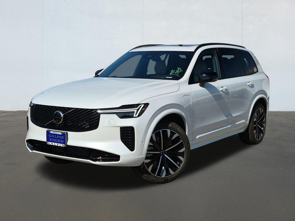 2026 Volvo XC90 Recharge Plug-In Hybrid Ultra Dark Theme, T8 AWD, Electric/Gasoline, 6 Seats
