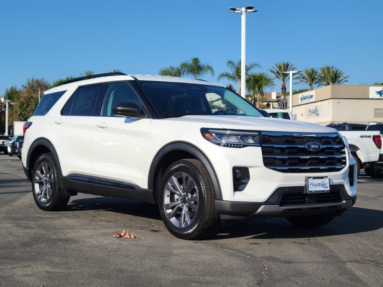 2026 Ford Explorer Active w/200A Pkg