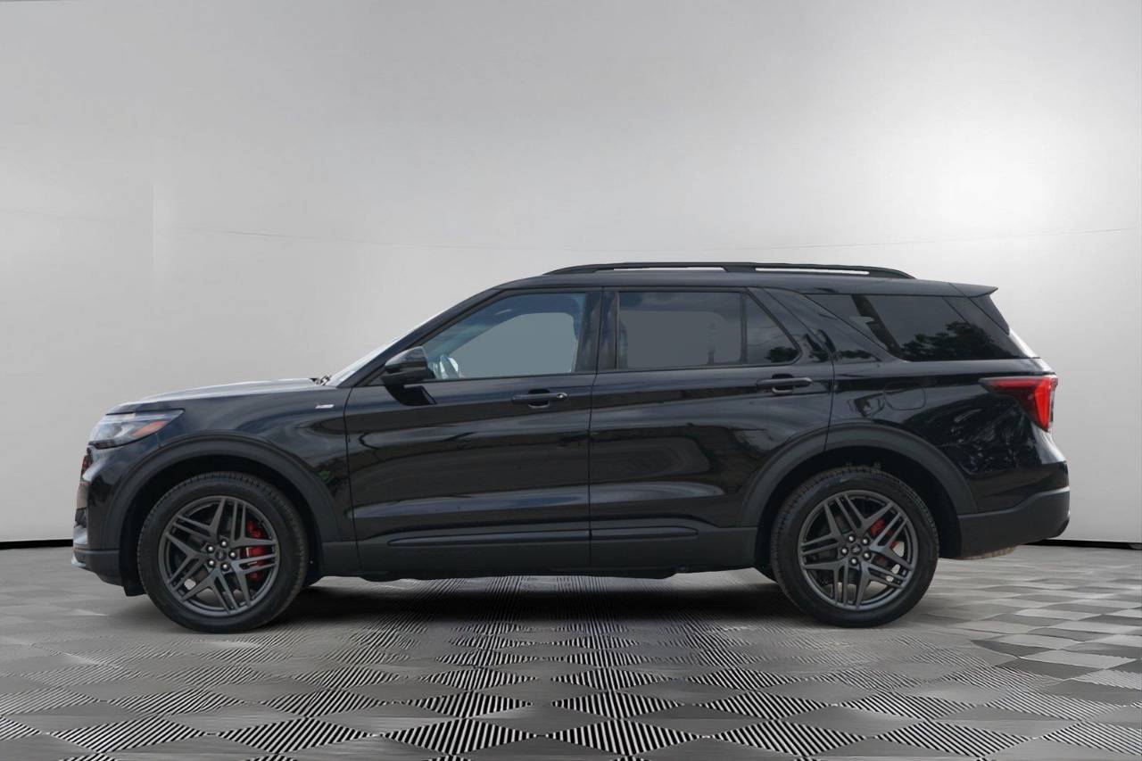 Certified Used 2025 Ford Explorer ST-Line, photo 7