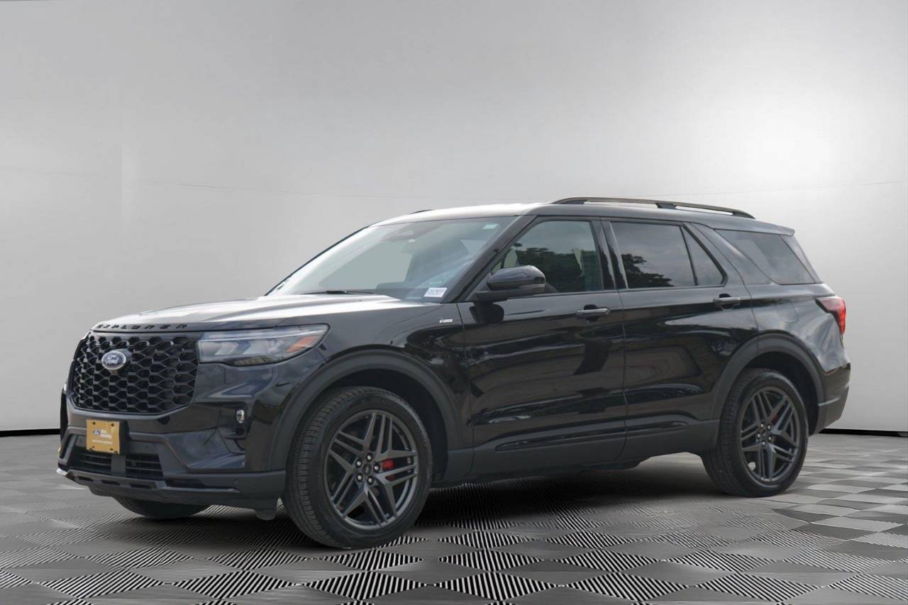 Certified Used 2025 Ford Explorer ST-Line, photo 8