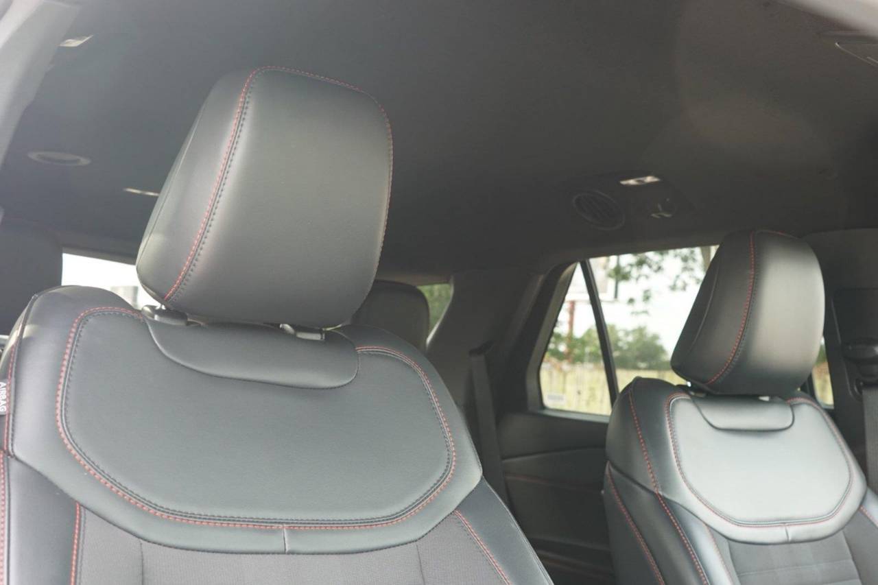 Certified Used 2025 Ford Explorer ST-Line, photo 28