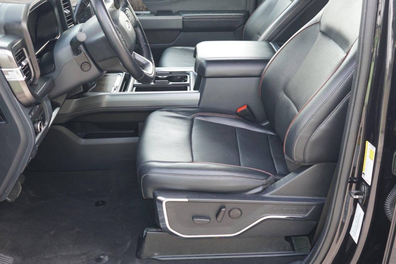 Used 2023 Ford Super Duty F-250 LARIAT, photo 10