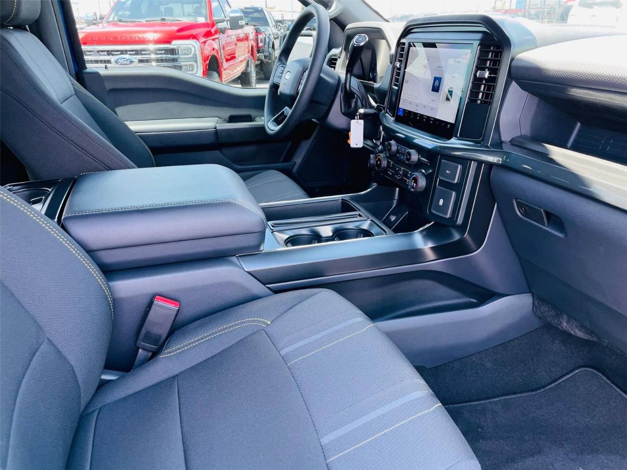 2025 Ford F-150 STX - Photo 19