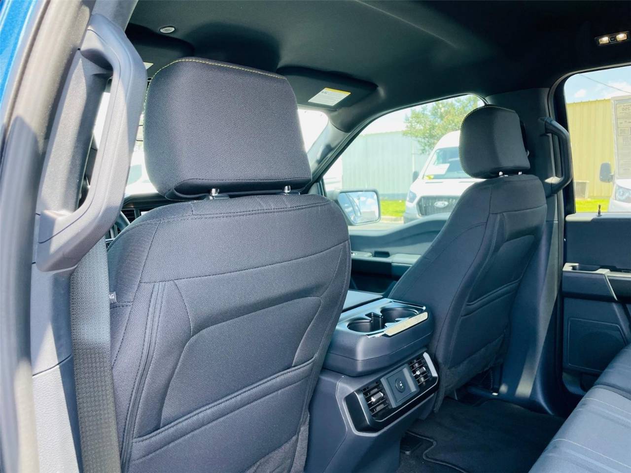 2025 Ford F-150 STX - Photo 29