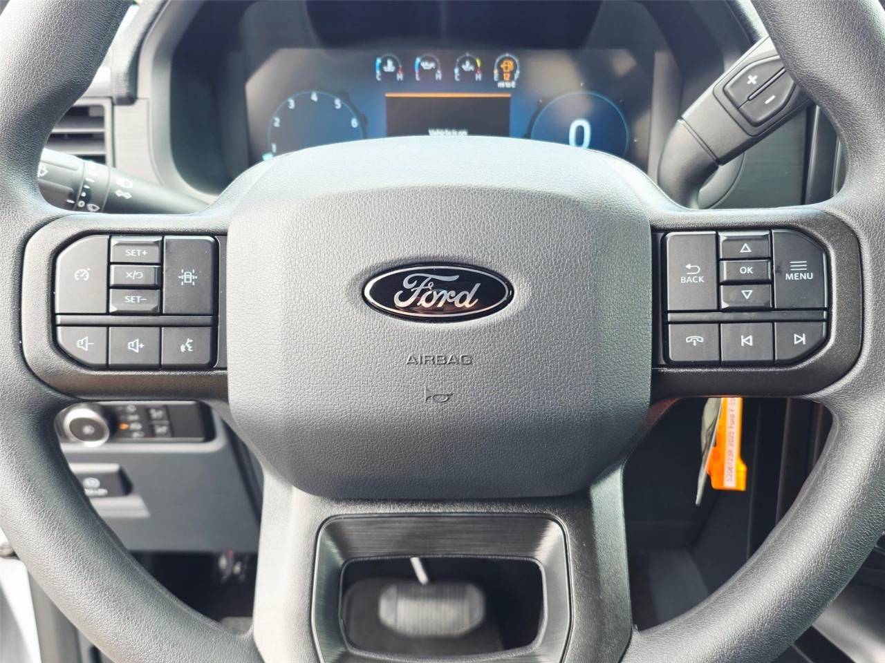 2025 Ford F-150 STX - Photo 13