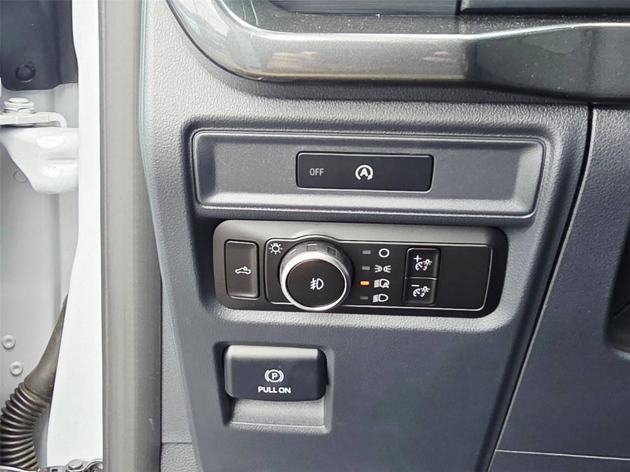2025 Ford F-150 STX - Photo 17
