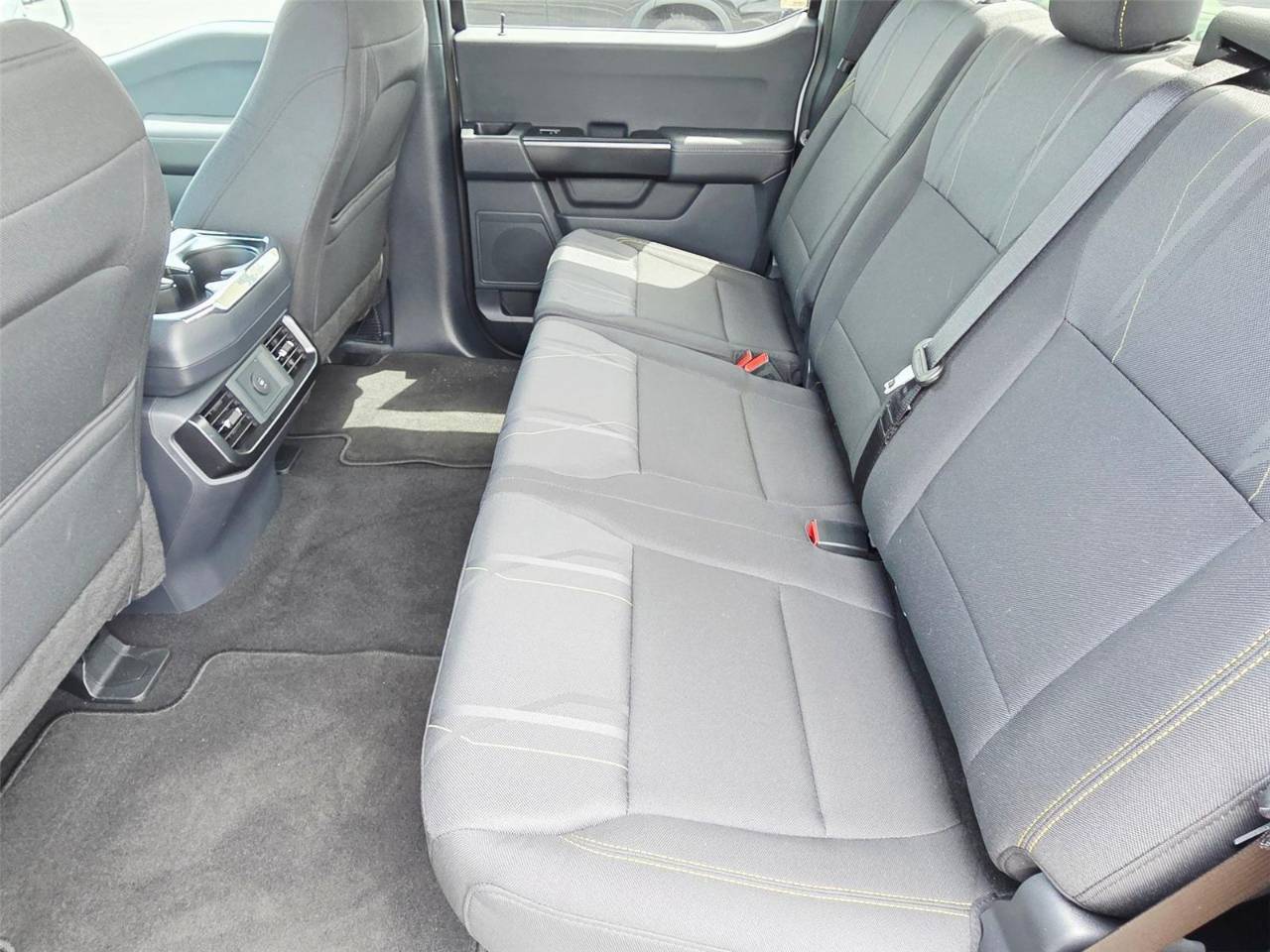2025 Ford F-150 STX - Photo 25