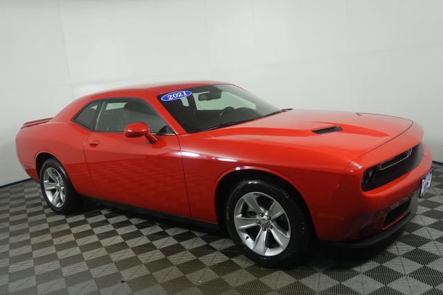 Used 2021 Dodge Challenger SXT with VIN 2C3CDZAG1MH637521 for sale in Kansas City