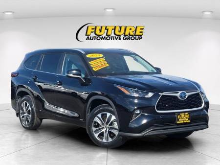 2024 Toyota Highlander Hybrid XLE