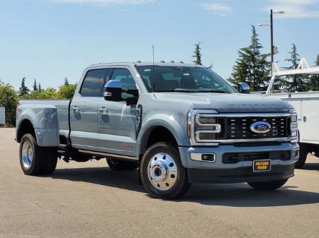 2026 Ford F-450SD Platinum