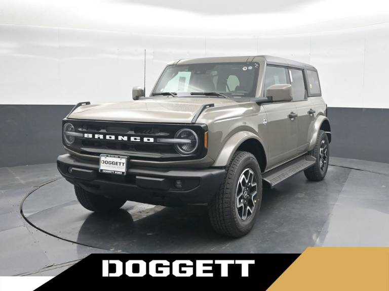 2026 Ford Bronco Outer Banks