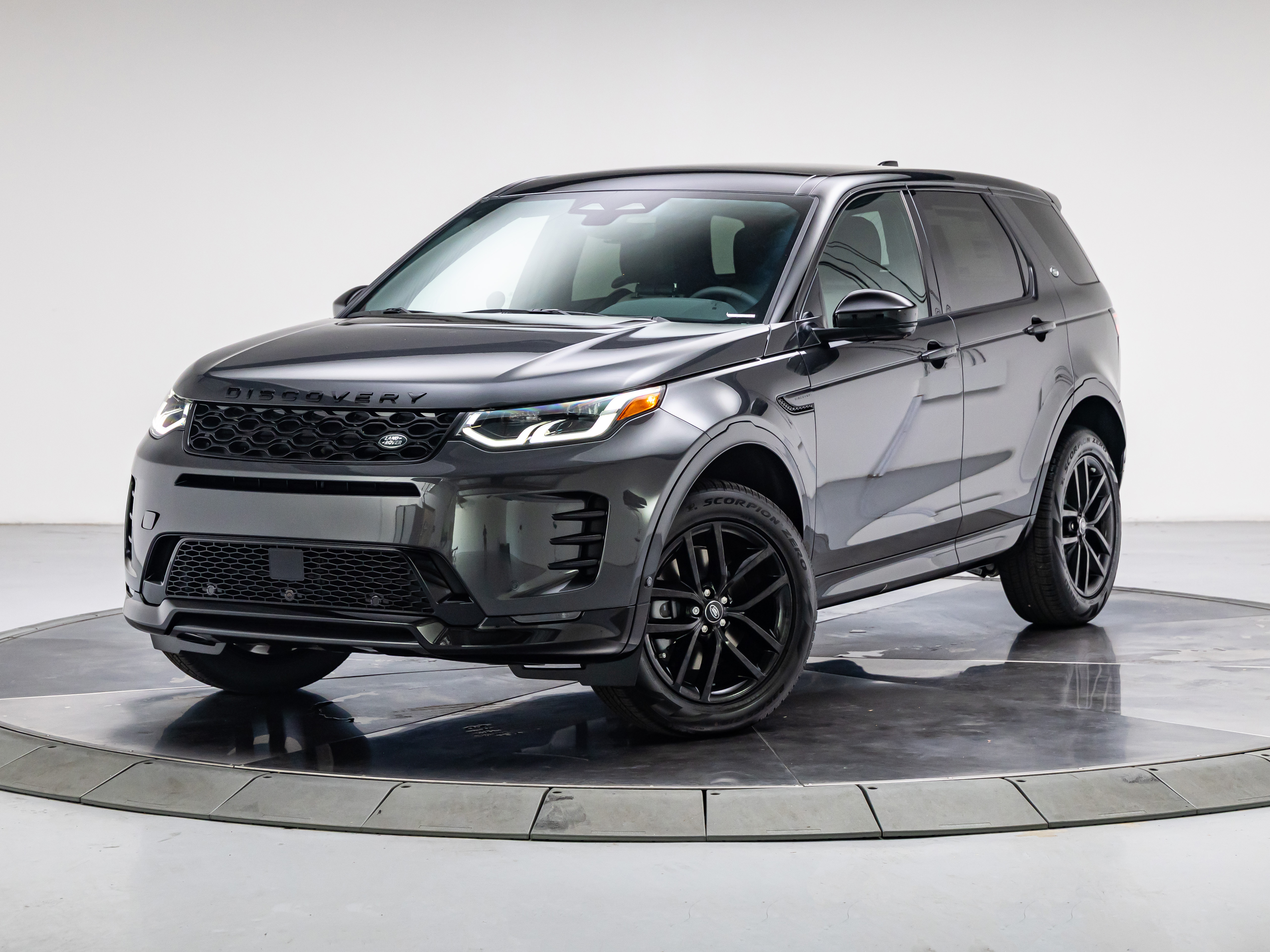 New 2026 Land Rover Discovery Sport Landmark