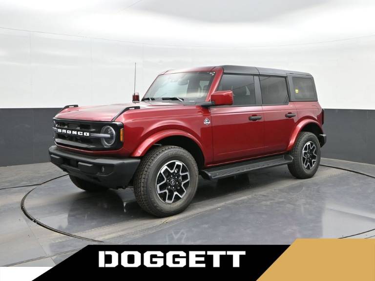 2026 Ford Bronco Outer Banks